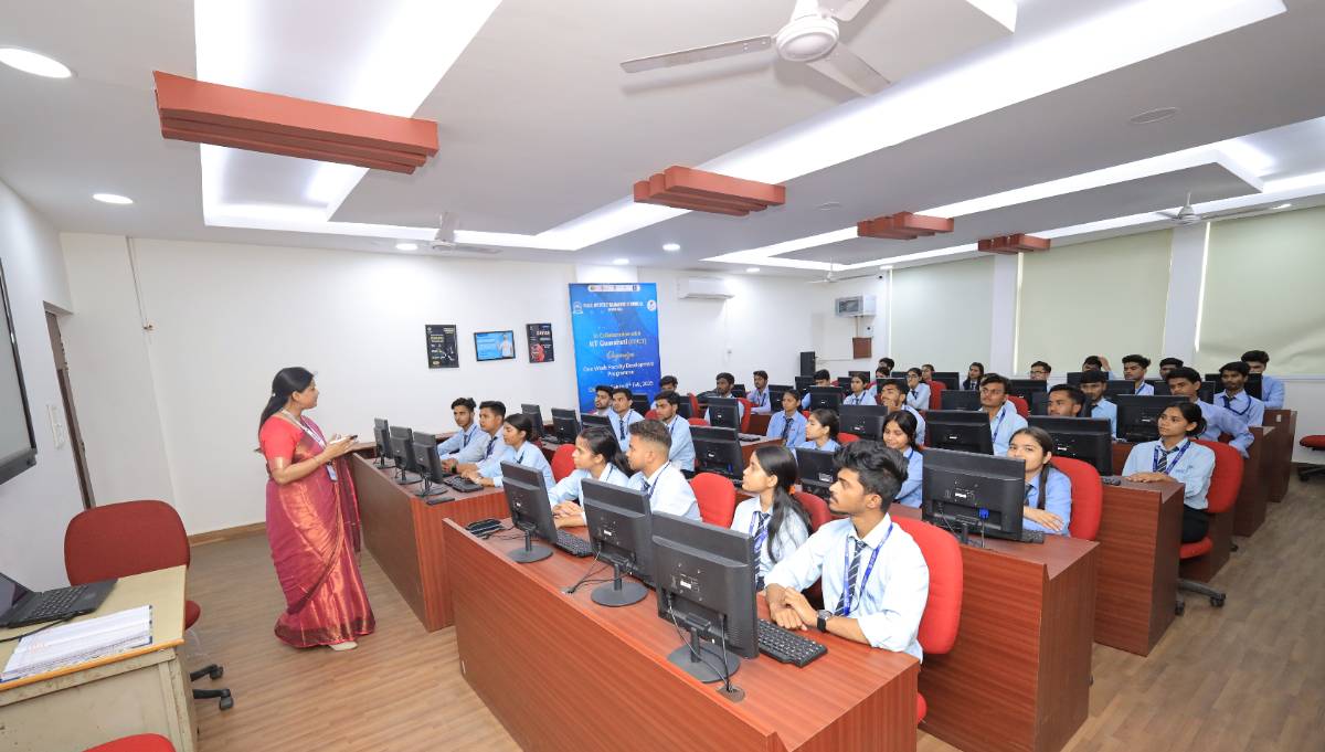 HIMT College of Pharmacy Seminar